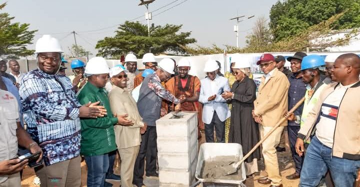 N’Zérékoré: le gouvernement de Bah Oury lance les travaux de construction de la cité administrative