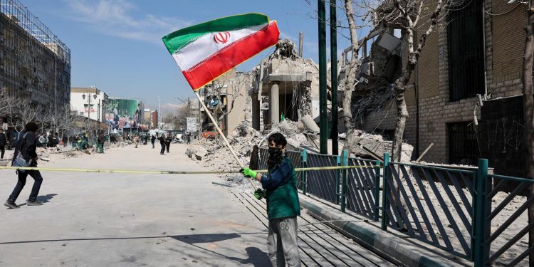 Iran : une campagne de recrutement de mineurs suscite l’indignation internationale