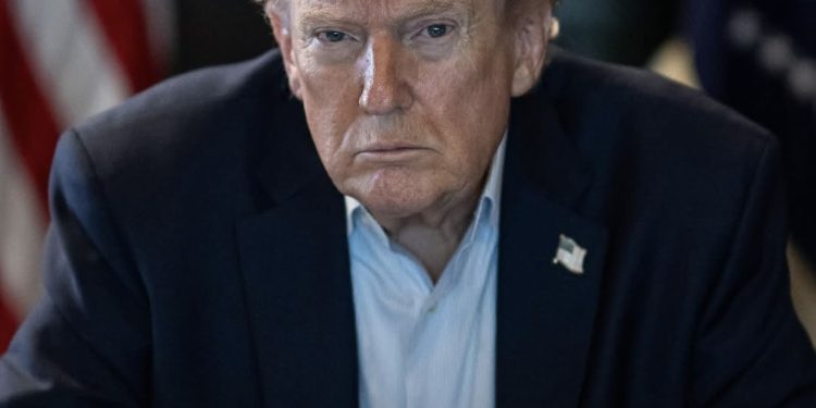 Donald Trump s’en prend au pape Léon XlV après son appel à la paix