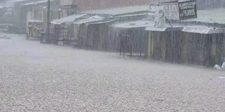 Alerte inondations à Conakry : plusieurs axes routiers déclarés à risque par le ministère des Infrastructures